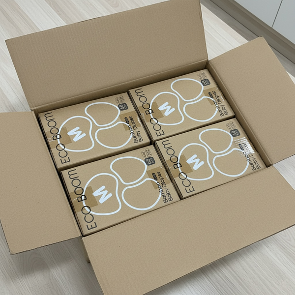 Caja mensual Eco Boom abierta con las bolsas dentro